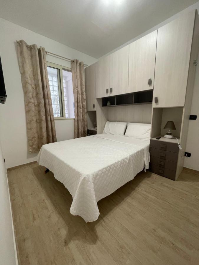 Bed and Breakfast Salentina White House Лечче Екстер'єр фото
